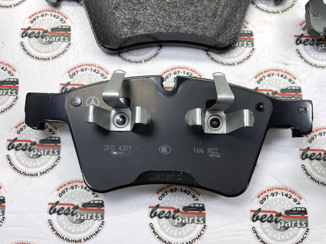 MERCEDES 0004207204 Колодки тормозные передние дисковые в наличии Чернигов
