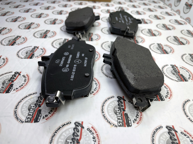 MERCEDES 000420910490 Колодки тормозные передние дисковые в наличии Житомир