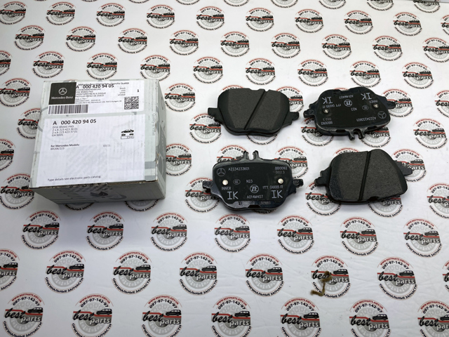 Колодки тормозные задние, дисковые 0004209405 MERCEDES