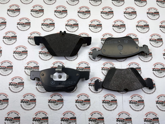 MERCEDES A004420032041 Передние тормозные колодки в наличии Ужгород