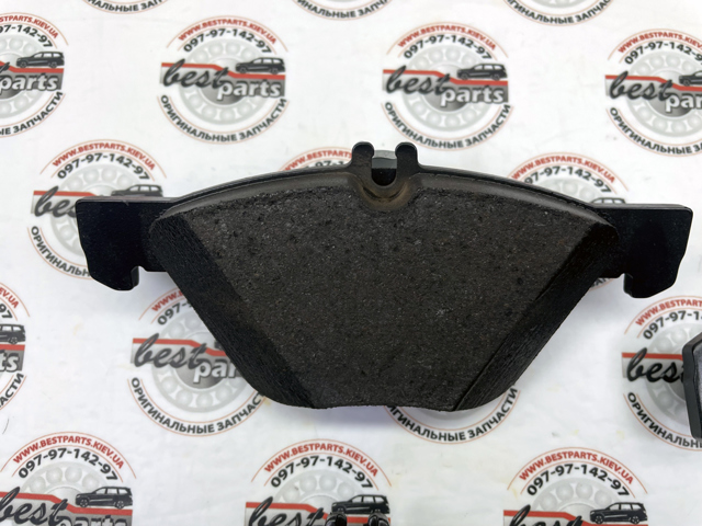 A004420032041 MERCEDES Передние тормозные колодки купить в Винница