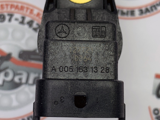 Датчик оборотов распредвала 0051531328 MERCEDES