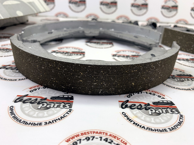 MERCEDES 0054203620 Колодки ручника в наличии Полтава