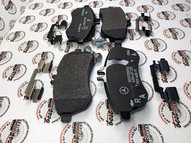 MERCEDES 0074201620 Колодки тормозные передние дисковые в наличии Каменское