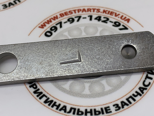 Тяга датчика уровня положения кузова, задняя правая 1643202732 MERCEDES