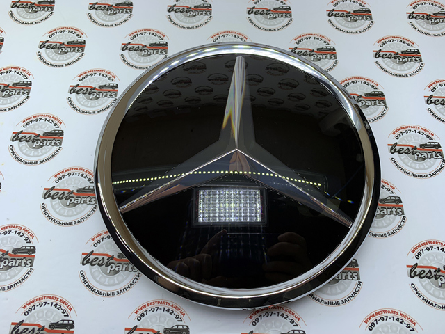 Фирменный значек решетки радиатора 1648880411 MERCEDES