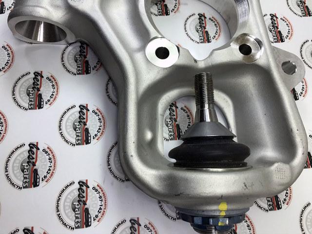 MERCEDES 1663301020 Цапфа передняя правая в наличии Черкассы