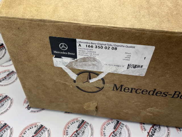 Цапфа правая 1663500208 MERCEDES