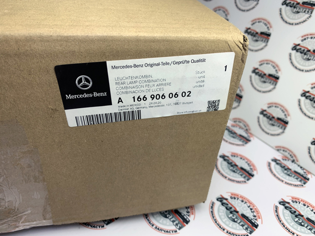 Фонарь задний правый 1669060602 MERCEDES