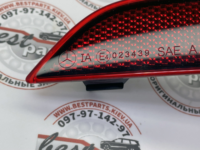 2048200474 MERCEDES Катафот (отражатель) заднего бампера правый купить в Ровно