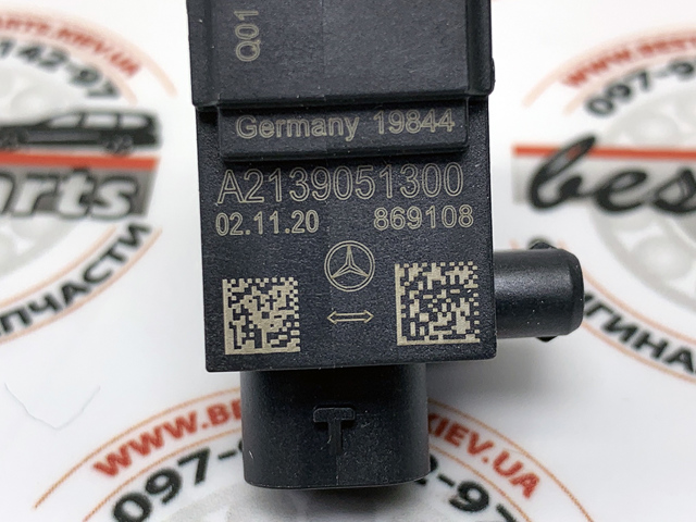 MERCEDES 2139051300 Датчик удара в наличии Киев