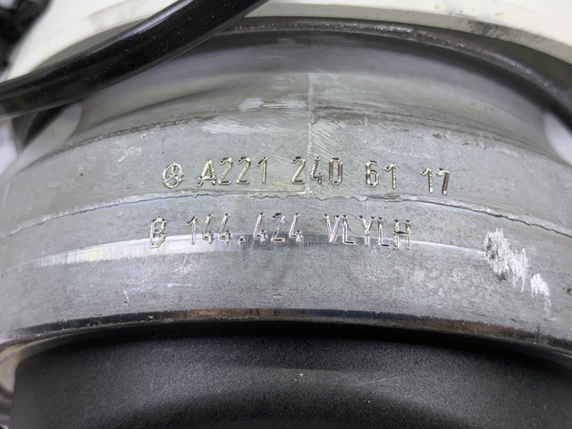 MERCEDES 2212406117 в наличии Черновцы