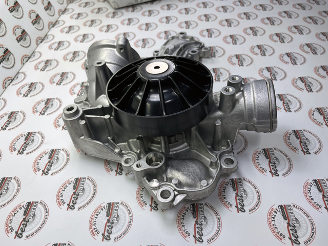 Водяной насос 278200000787 MERCEDES