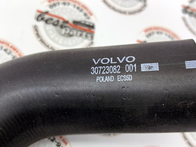 VOLVO 30723082 Шланг (патрубок) радиатора охлаждения верхний в наличии Ужгород