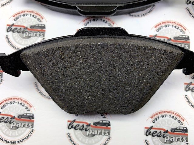 VOLVO 30742029 Передние тормозные колодки в наличии Винница