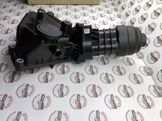 VOLVO 30757730 Корпус масляного фильтра в наличии Ровно