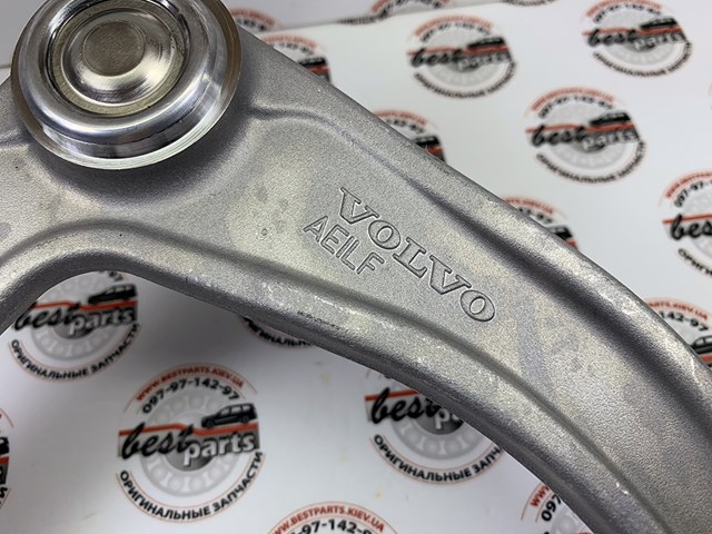31360630 VOLVO Рычаг передней подвески верхний левый купить в Черкассы