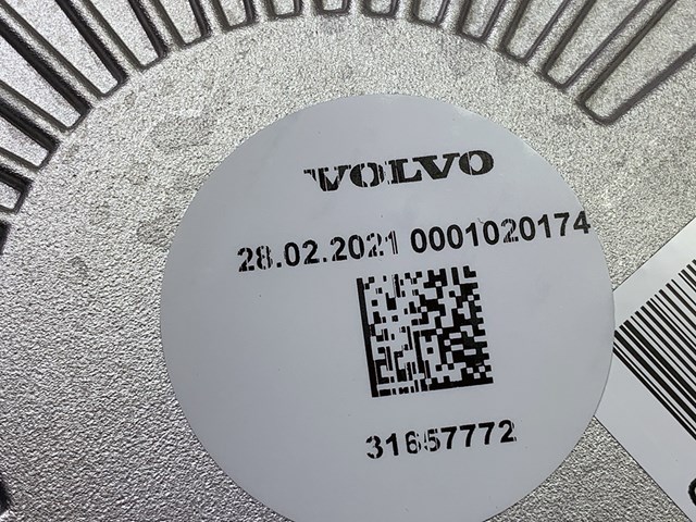 Диффузор радиатора охлаждения в сборе с крыльчаткой 31657772 VOLVO