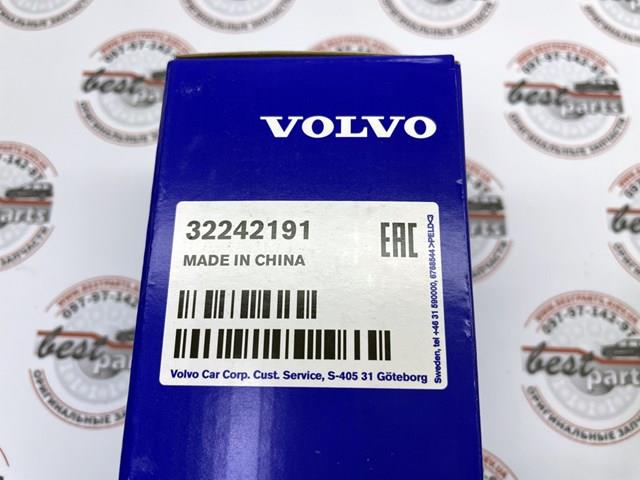 VOLVO 32242191 Топливный фильтр в наличии Николаев