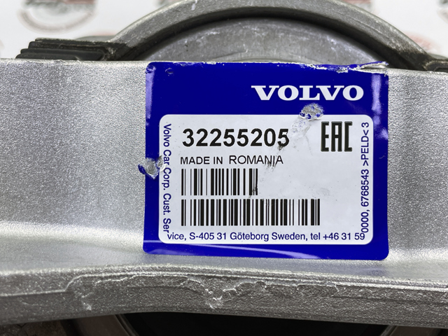 VOLVO 32255205 Левая подушка двигателя в наличии Павлоград