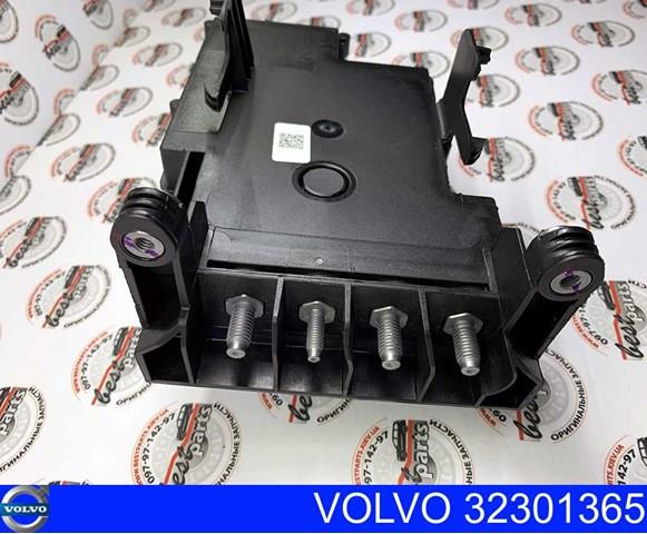 VOLVO 32301365 в наличии Ровно