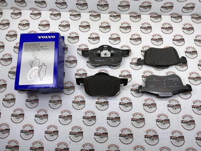32373171 VOLVO Передние тормозные колодки купить в Львов