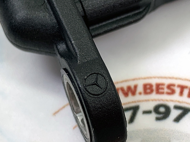 Датчик АБС (ABS) задний, левый 4479056802 MERCEDES
