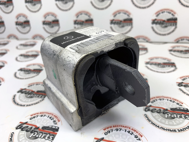 Подушка коробки 6392420013 MERCEDES