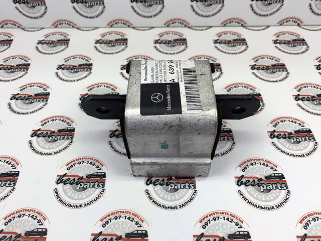 MERCEDES 6392420013 Подушка трансмиссии (опора коробки передач) в наличии Черновцы