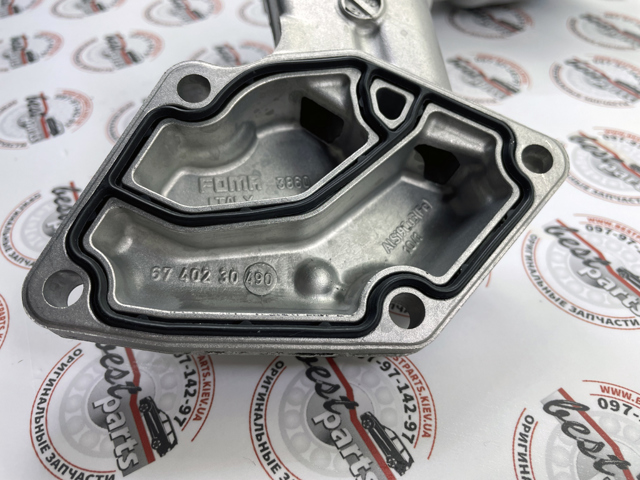 642180141064 MERCEDES Корпус масляного фильтра купить в Львов