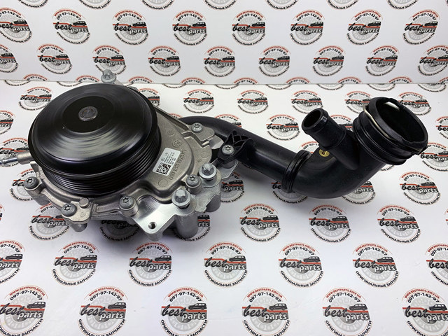 Насос водяной Mercedes ML/GLE