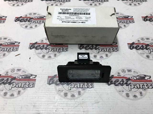 7PP943021 PORSCHE Фонарь подсветки заднего номерного знака купить в Винница