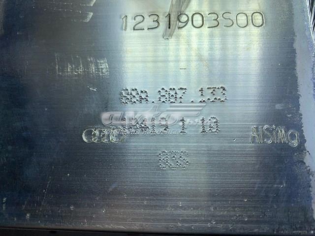 Кронштейн усилителя переднего бампера 80A807133 VAG