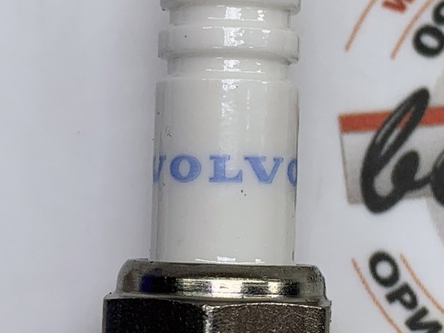 VOLVO 8692070 Свечи зажигания в наличии Одесса
