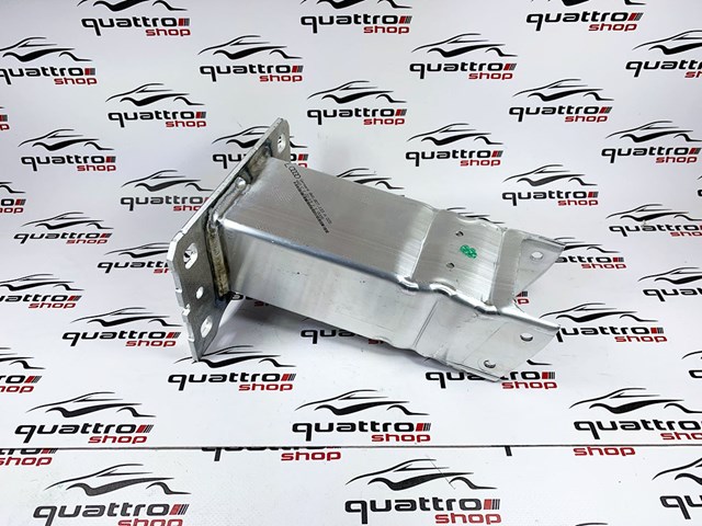 Кронштейн усилителя переднего бампера 8W0807133A VAG