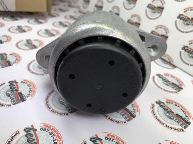94837505813 PORSCHE Подушка (опора) двигателя правая купить в Каменское
