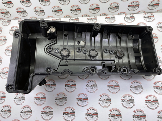 95810513611 PORSCHE Клапанная крышка купить в Кривой Рог