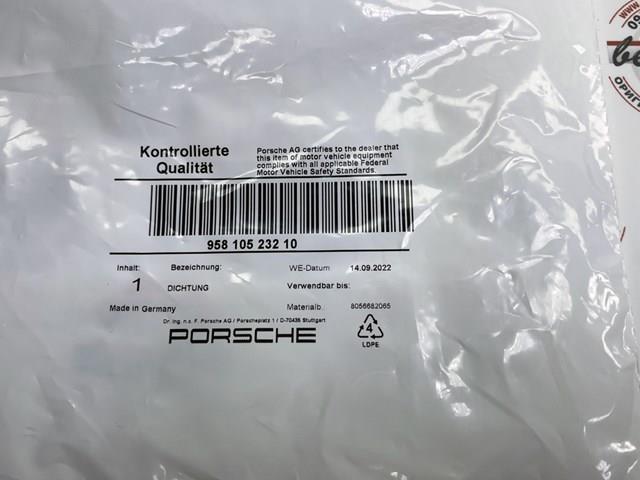 95810523210 PORSCHE Прокладка клапанной крышки двигателя правая купить в Житомир