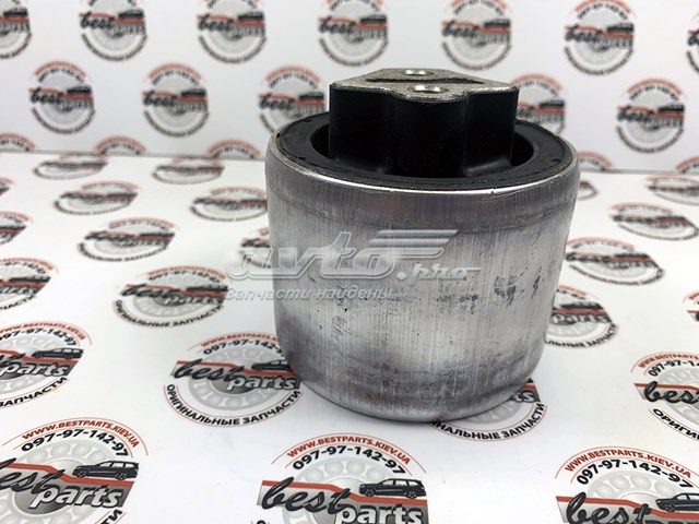 PORSCHE 95837505710 Задняя опора коробки передач в наличии Кривой Рог