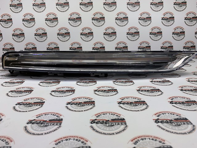 958941182 PORSCHE Поворотник правый купить в Каменское