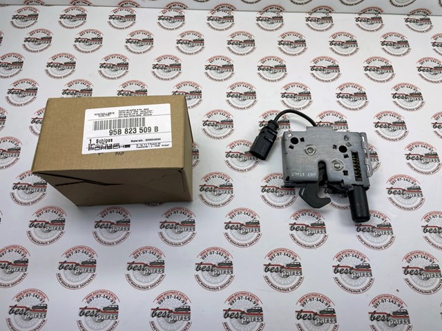 Запор капота (замок и привод замка капота) 95B823509B PORSCHE
