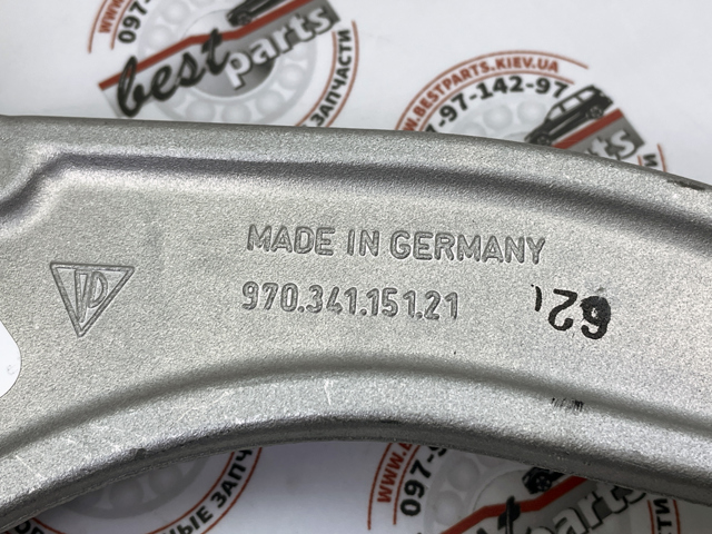 Рычаг передней подвески верхний, левый/правый 97034105123 PORSCHE