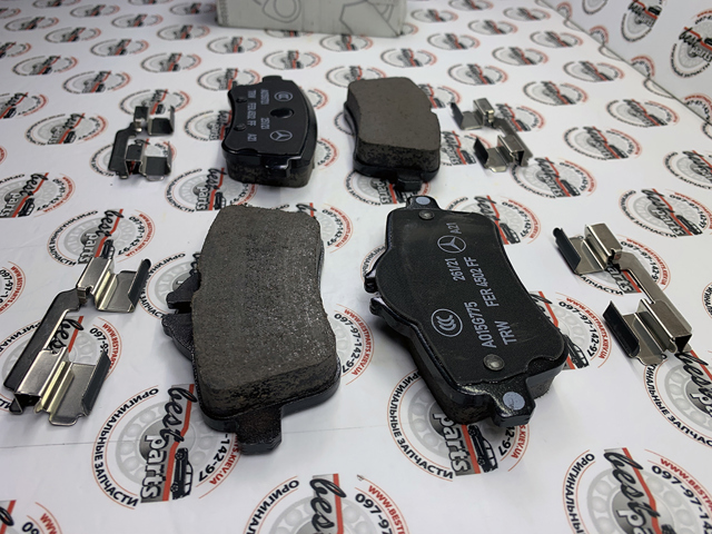 Колодки дисковые  A0004201705 MERCEDES