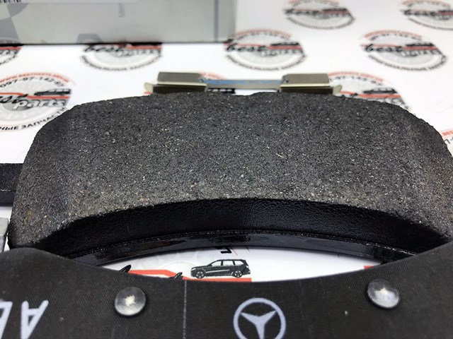 MERCEDES 0004203800 Колодки тормозные передние дисковые в наличии Кривой Рог