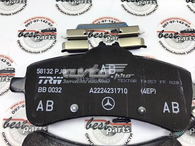 MERCEDES 0004203800 Передние тормозные колодки в наличии Одесса