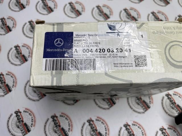 A0044200320 Передние тормозные колодки купить Ужгород