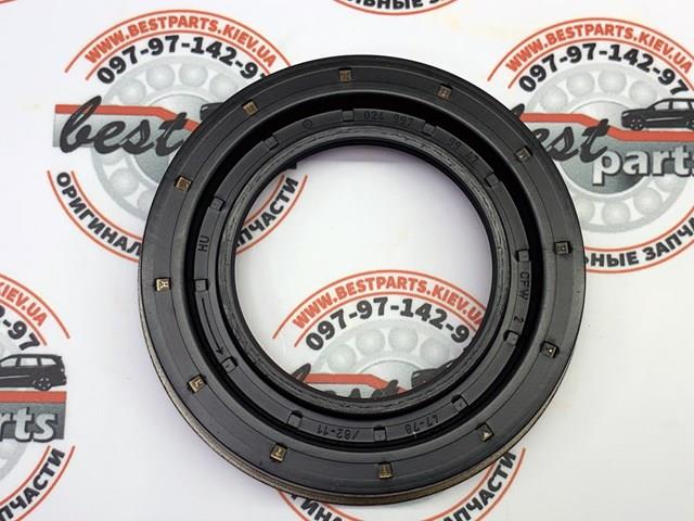 A0249979947 MERCEDES Сальник хвостовика редуктора заднего моста купить в Ирпень