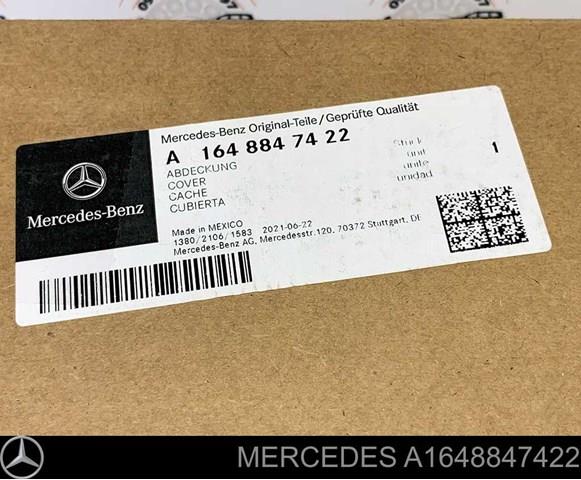 MERCEDES 1648847422 Накладка бампера переднего правая в наличии Кривой Рог