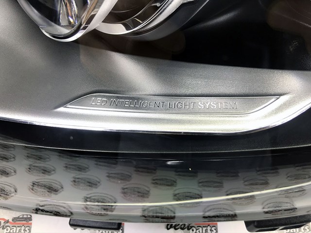 MERCEDES 1668200959 Левая фара в наличии Украина