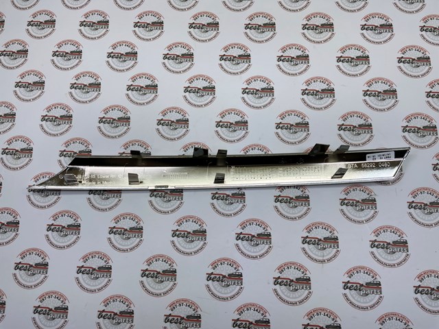 MERCEDES A1668880985 Решетка радиатора в наличии Винница